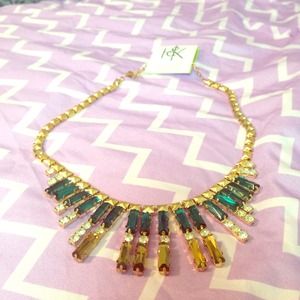 NWT Green& Brown Jeweled Necklace