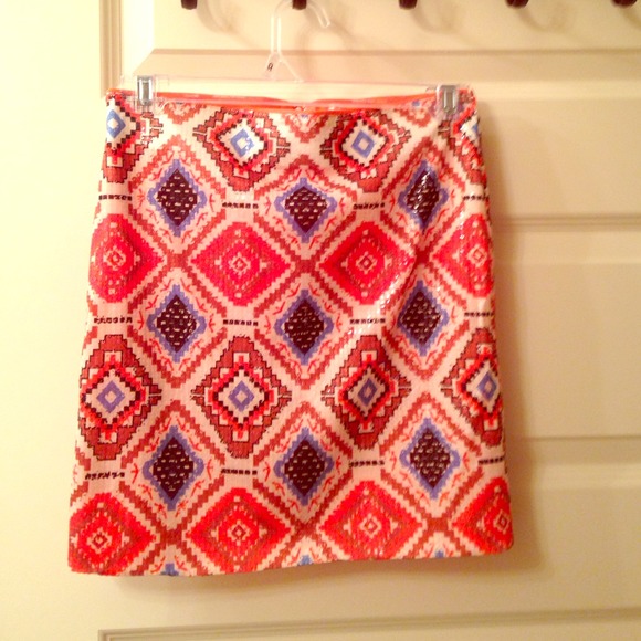 Short Aztec print skirt