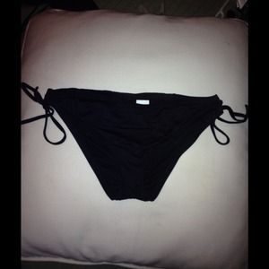 Black bikini bottoms (target brand)