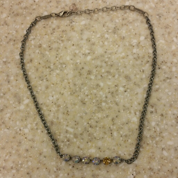 Sabika 6 Stone Contast Necklace