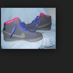 Nike brs 2009 high tops