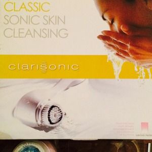 Clarisonic classic sonic skin cleansing with box