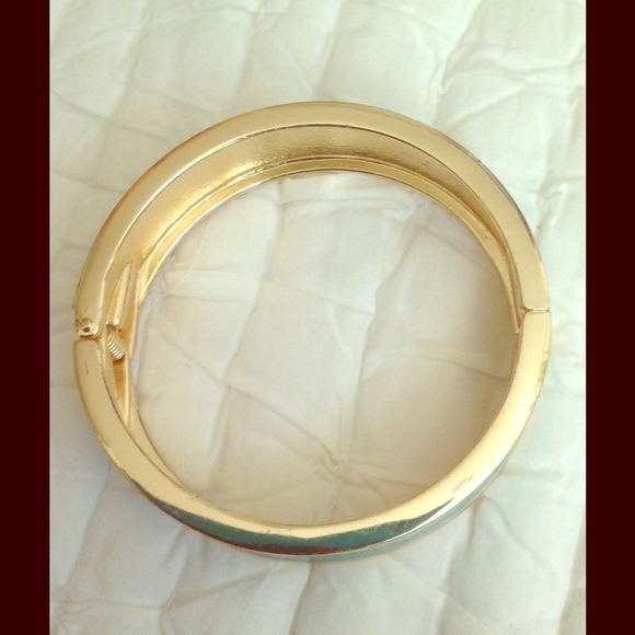 Charming Charlie Jewelry - Bangle