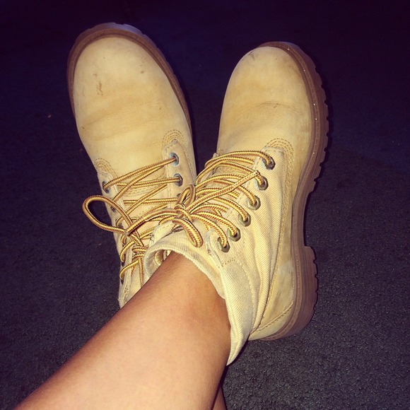 Genuine leather authentic roll down timberlands😊