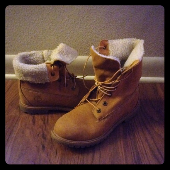 NWOT Timberland Plush Boots