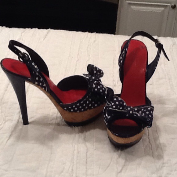 Navy polka dot shoes