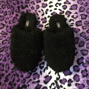 Black UGG slippers