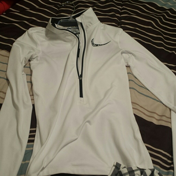 Nike dri fit - Picture 2 of 3