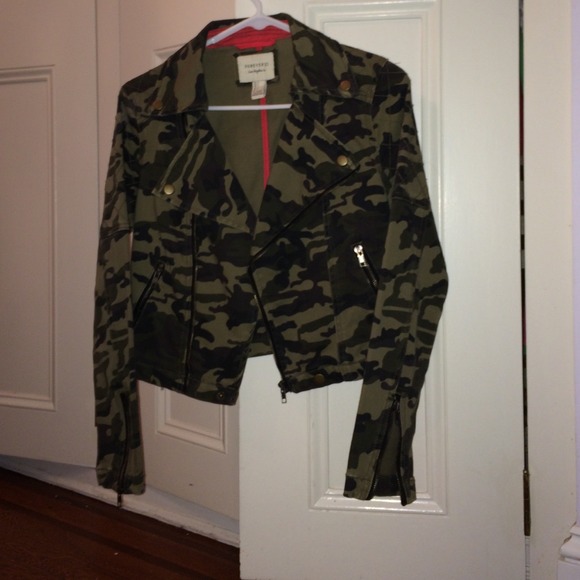 Camouflage Jacket - Picture 1 of 4