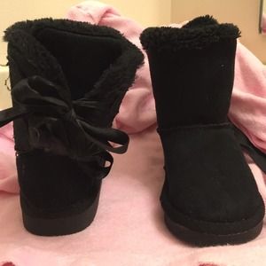 🚫sold🚫Arizona toddler boots