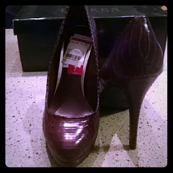 BRAND NEW Ralph Lauren "Snake" heels