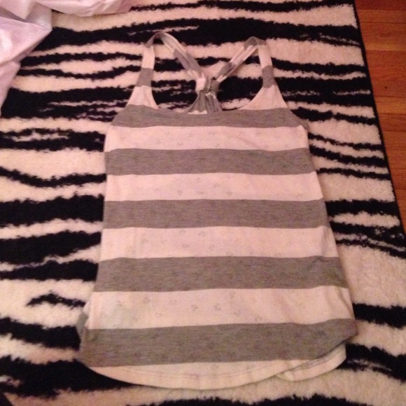 Grey and white tanktop - Picture 1 of 2