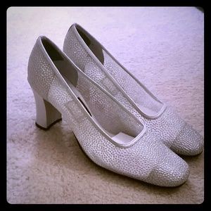 Nina ricci sliver mesh evening pumps