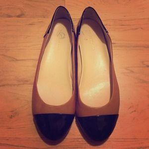 Flat foots, Jones New York