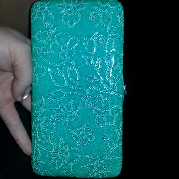 Wallets - Picture 2 of 3