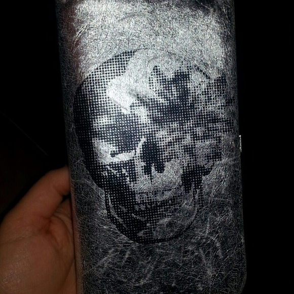 Wallets - Picture 3 of 3