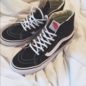 Womens Sk8 Hi Vans Never Worn