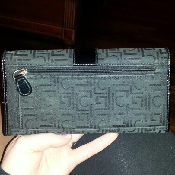 Wallets - Picture 2 of 4