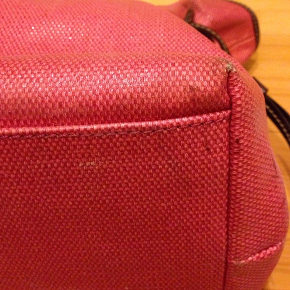 Pink tote from Dooney and Bourke - Picture 4 of 4