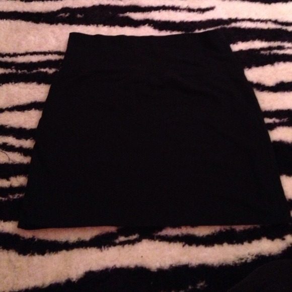 Garage black pencil skirt.