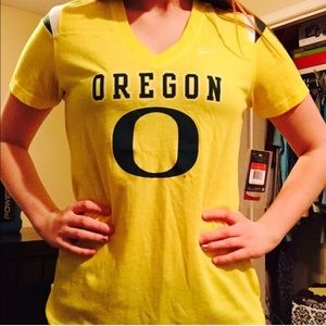 Womens NWT Nike Oregon V-neck