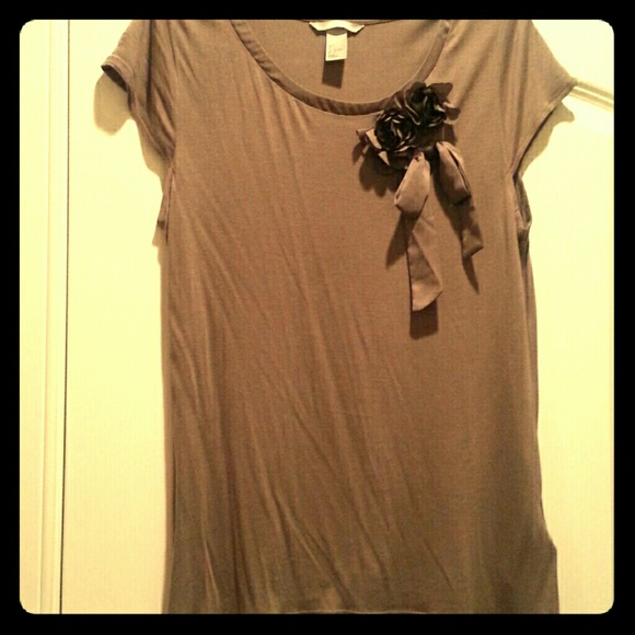 Flower & Bow embellished top
