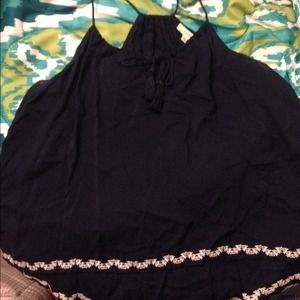 Sold in bundle Tank top