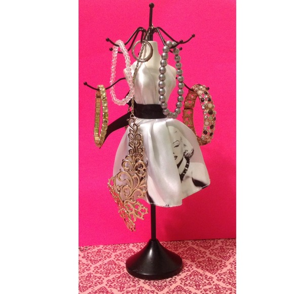 Marilyn Monroe Jewelry Stand