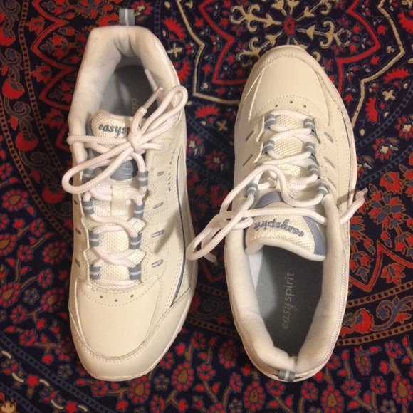 White EasySpirit Shoes