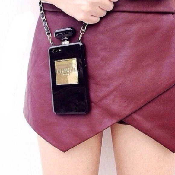 Chanel perfume bottle case -  iPhone 5 /5s - black