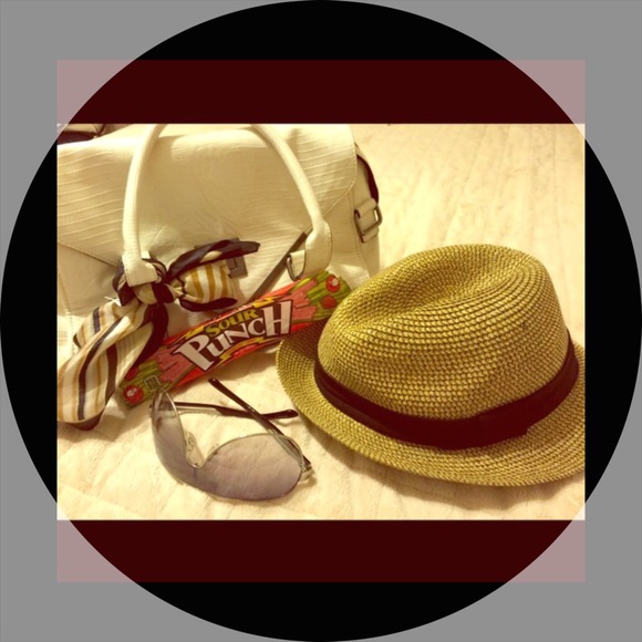 Toucan Hat - Picture 1 of 4