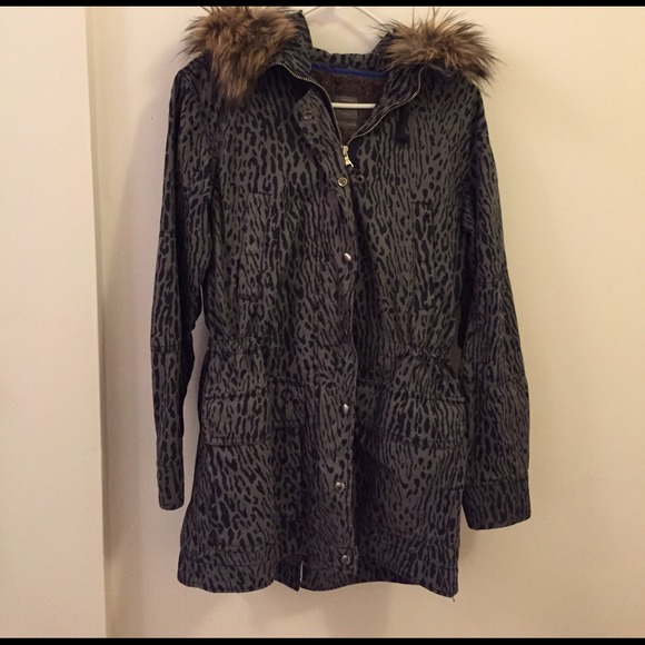 Gap coat