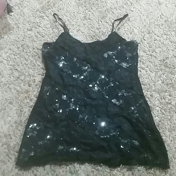 Sequenced laced tank