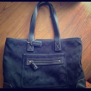 Authentic coach purse!! 🎀