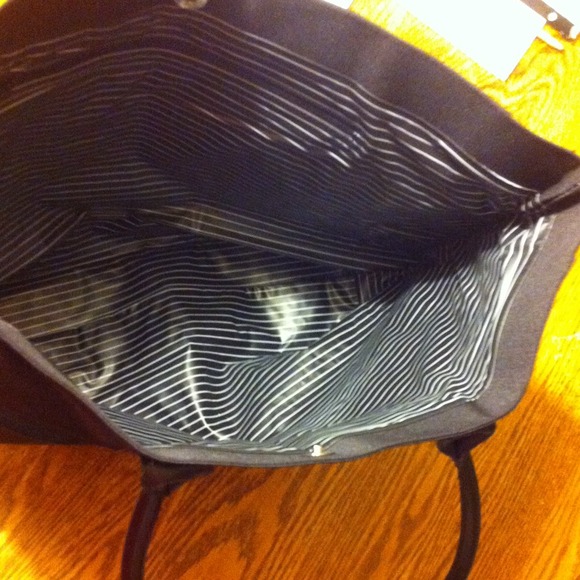 Calvin Klein bag - Picture 2 of 2