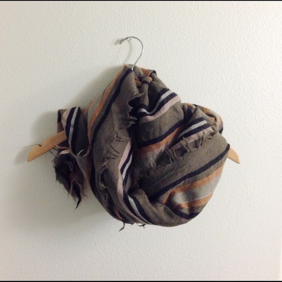 Wilfred Blanket Scarf