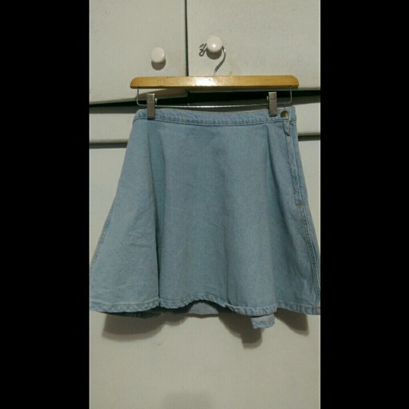 American Apparel skirt.