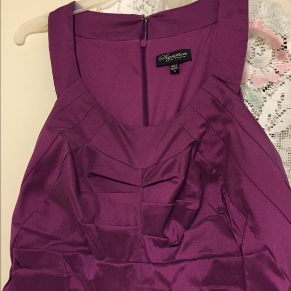 Dress - Picture 3 of 3