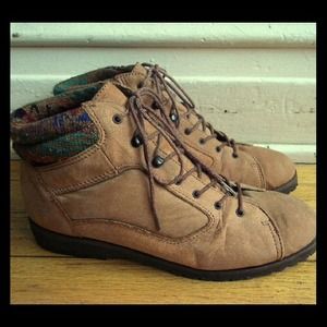 ***RESERVED*** Vintage Boots Southwestern Print
