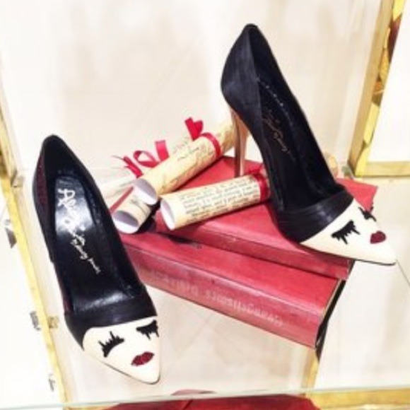 LAST CALL! NEW Alice & Olivia "Wink" pump - Picture 3 of 4