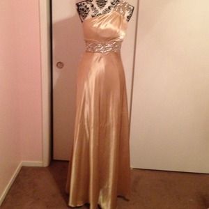 Fancy Gown👠💄🙉