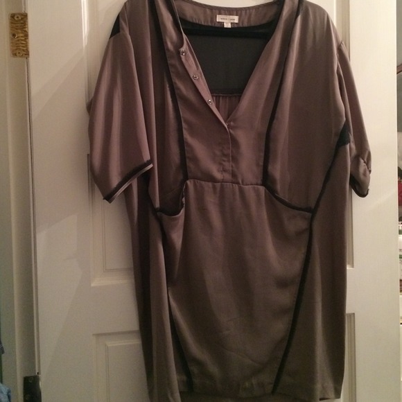 Sz S Silence + Noise silk shift dress