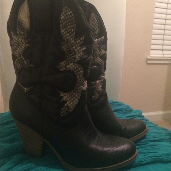 MIA boots from macys. Cute and comfy.