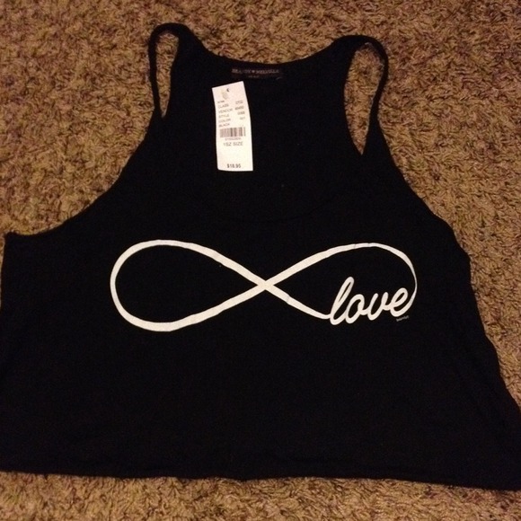 NWT Brandy Melville crop tank - Picture 1 of 2