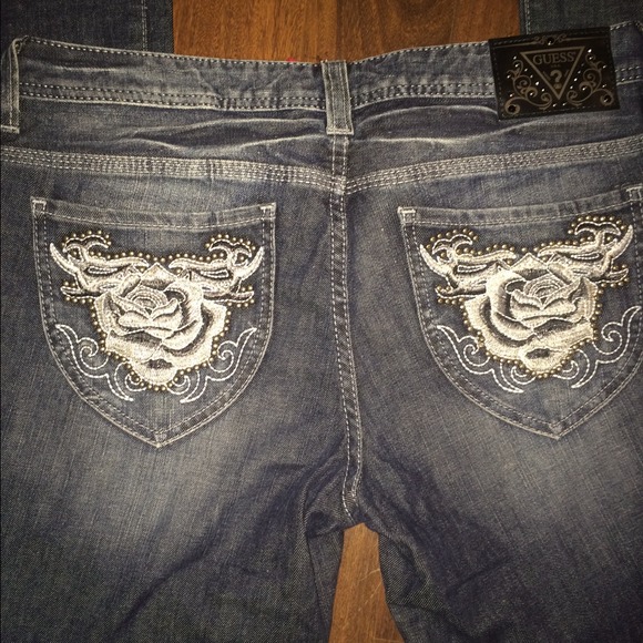 Pre Loved Excellent Condition GUESS Jeans! Sz 30.