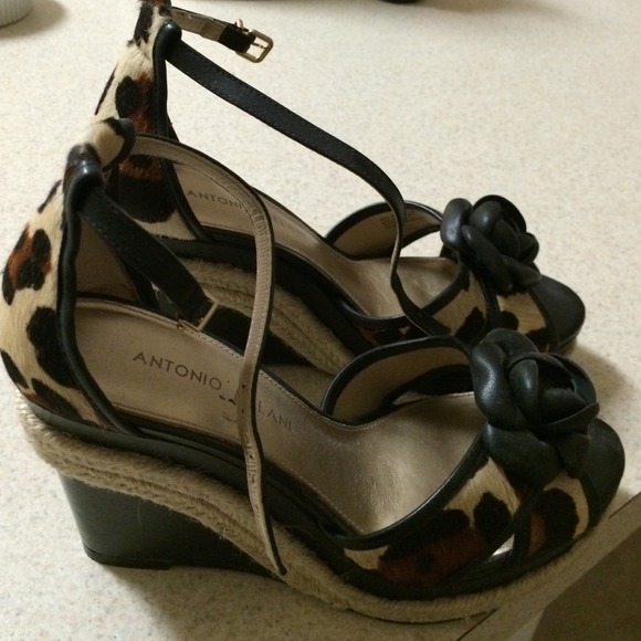 Shoes - Picture 2 of 2