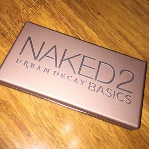 Urban Decay Naked Basics 2 pallet