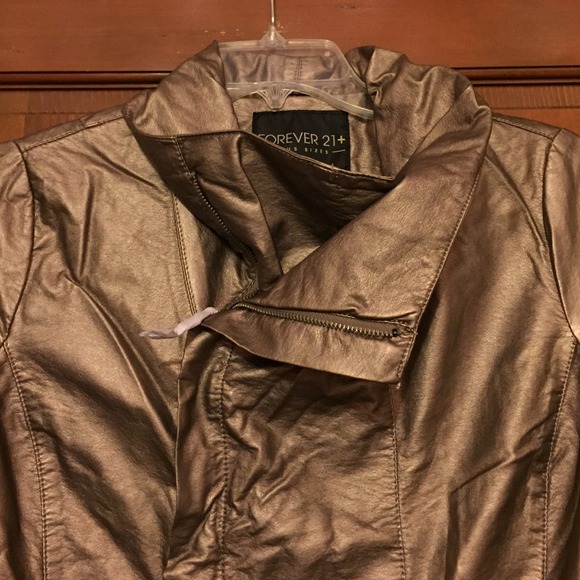 ✳️NWT✳️Forever 21+ Pewter Moto Jacket - Picture 4 of 4