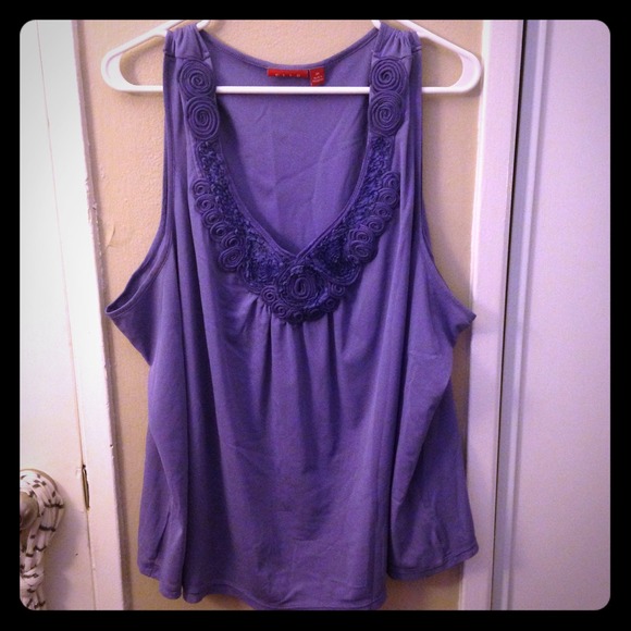 Purple Tank and pearl necklace bundle