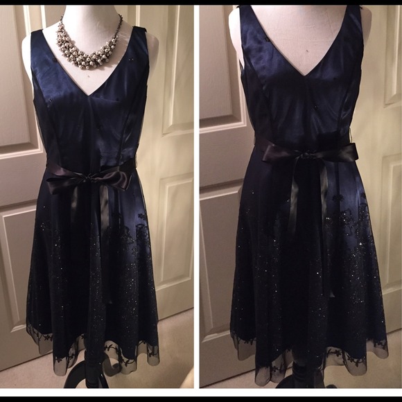 Boomingdale Dept V neck Evening Dress.
